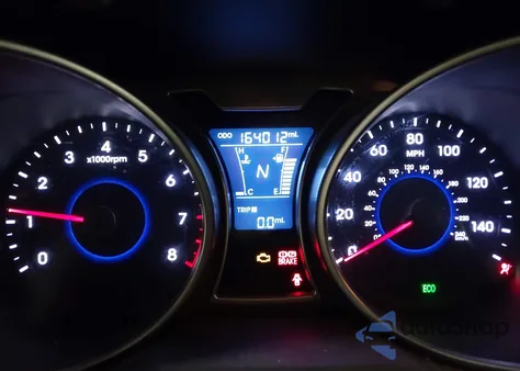 2013 Hyundai Veloster Base W/Black z USA, uszkodzony, nr VIN KMHTC6AD0DU095498